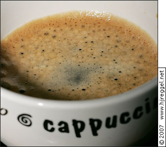 Tassimo Espresso in einer Cappuccinotasse